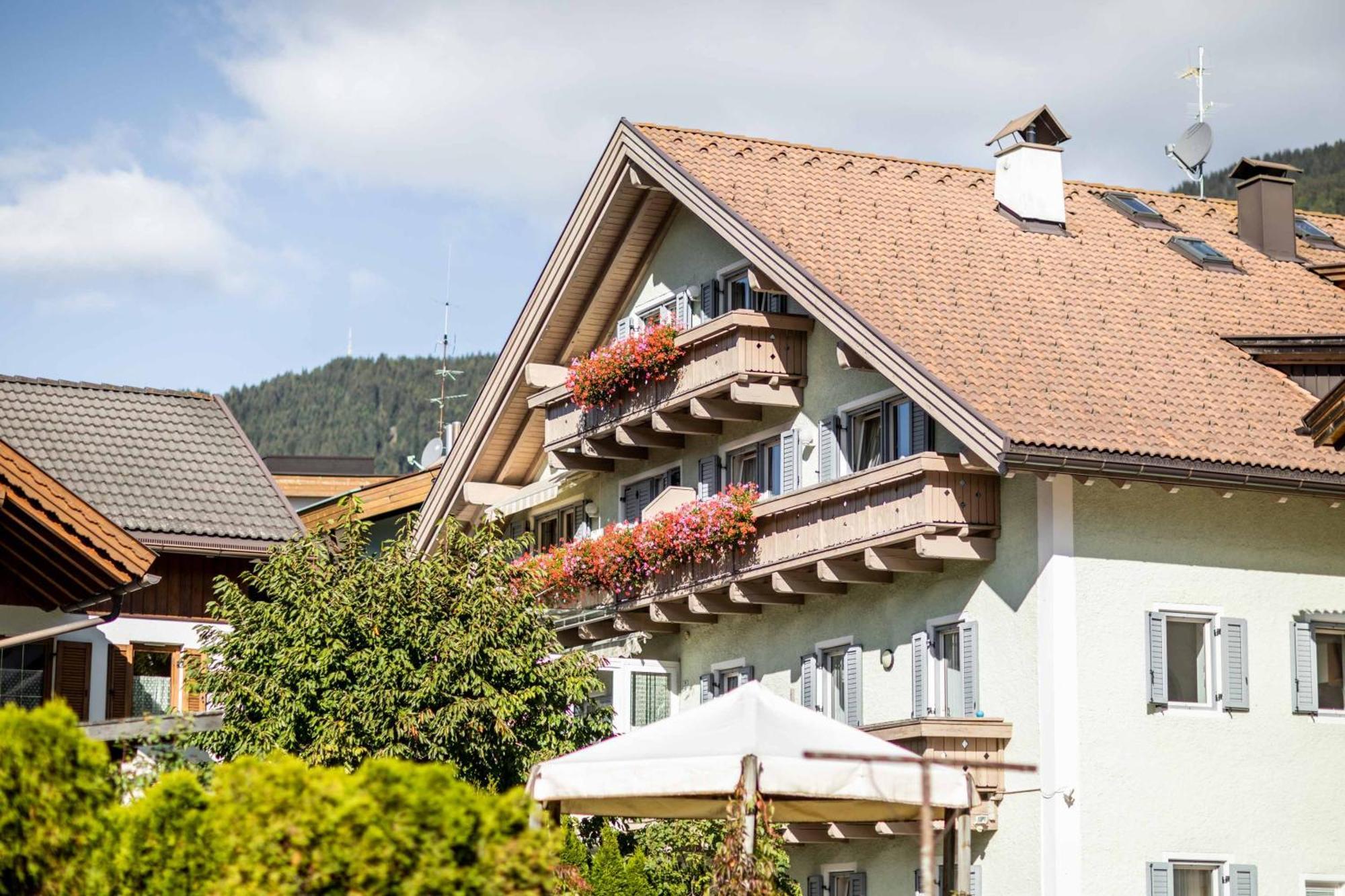 Appartement Haidacher Innichen Exteriör bild