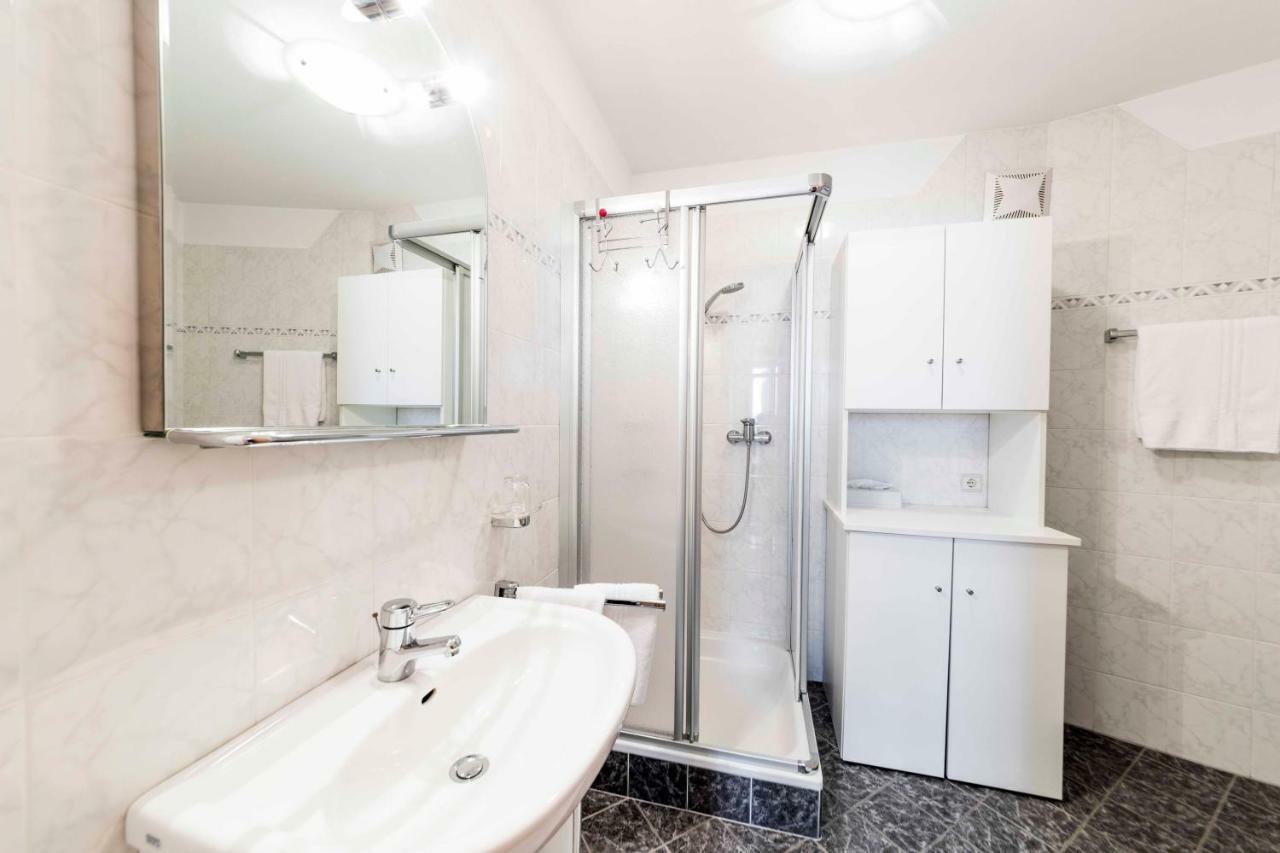 Appartement Haidacher Innichen Exteriör bild